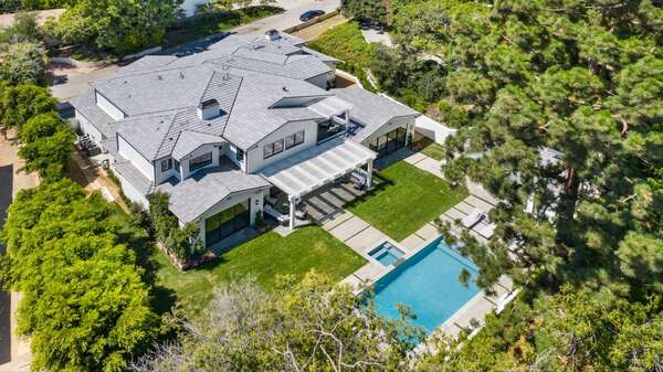 Bel Air Standing Seam Metal