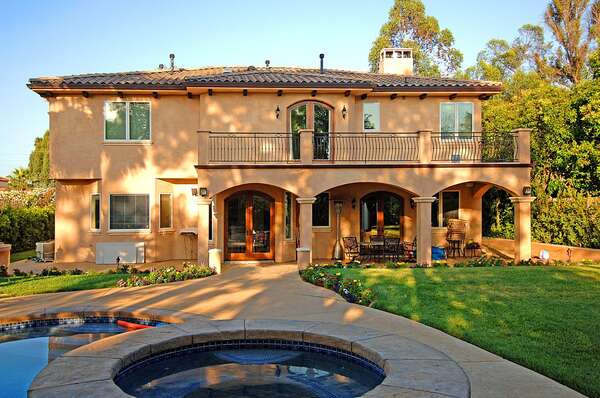 Tarzana Clay Tile Roof